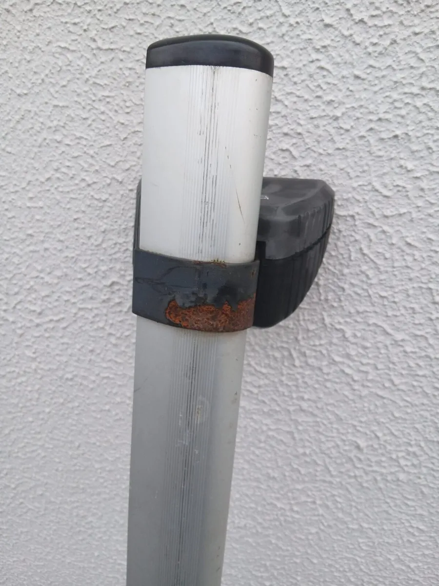 3 x Rhino KammBar Pro Aluminium Roof Bars - Image 4