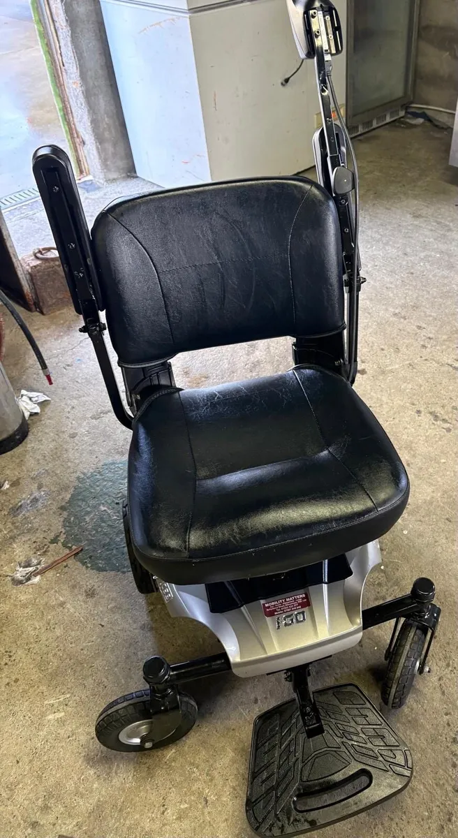 Electric wheelchair - Image 4