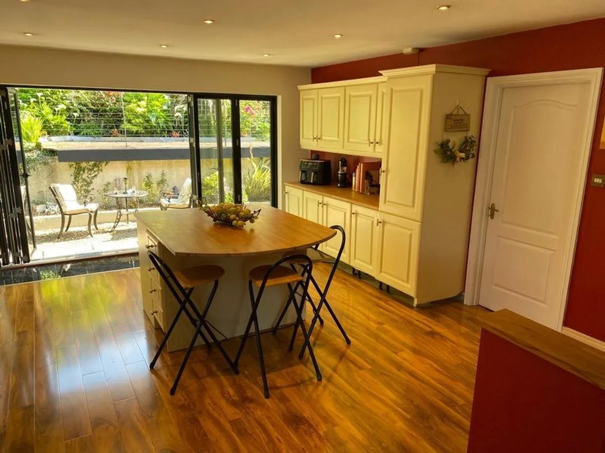 Cream Kitchen with Solid Oak Worktops + integrated Dishwasher & Fridge/Freezer + new Quartz black Sink & Mixer Tap - Image 4