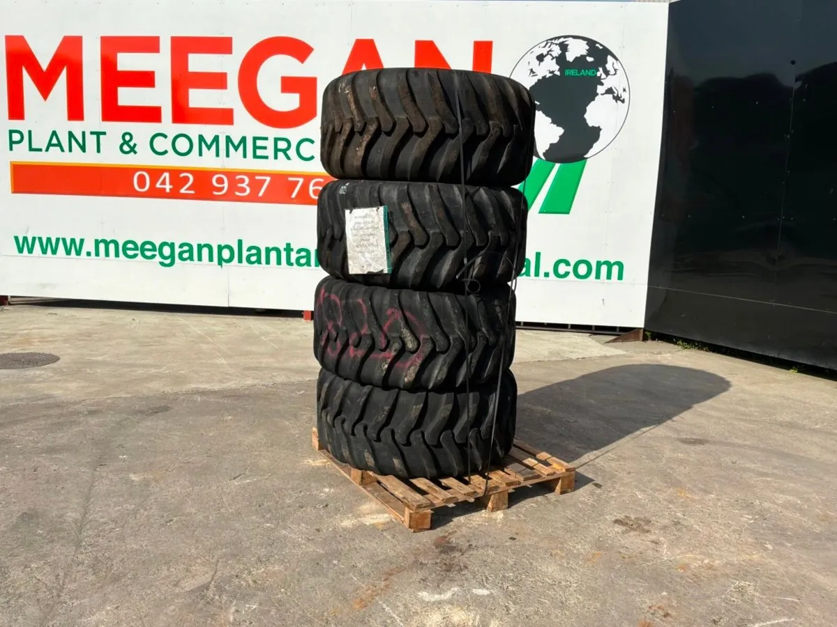 22.5 PART WORN DUMPER / TRAILER TYRES....1820. - Image 1