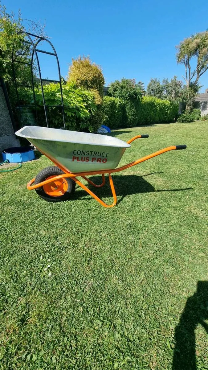 Wheel barrow