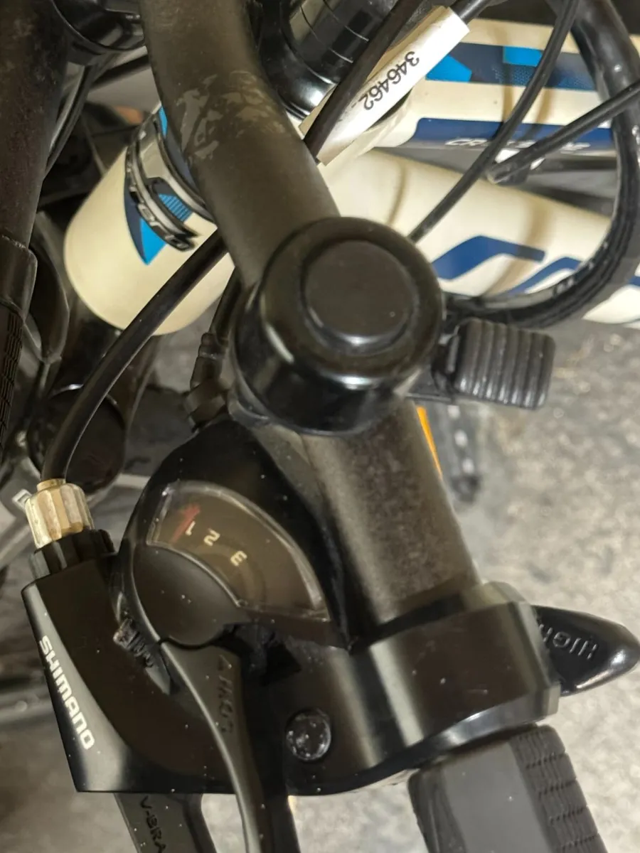 Carrera Crossfire Womens Hybrid Bike - Image 3