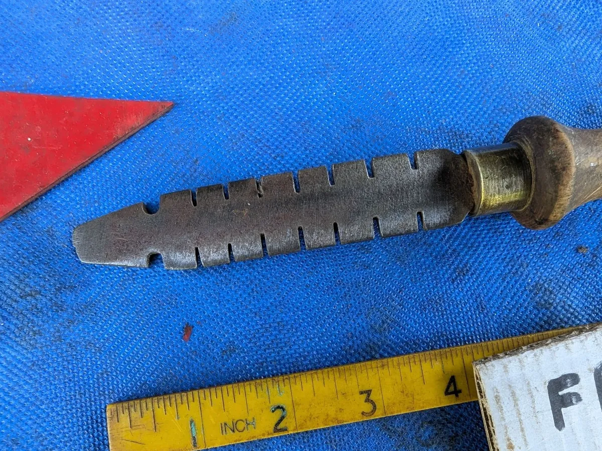 Saw Wrest - Image 3