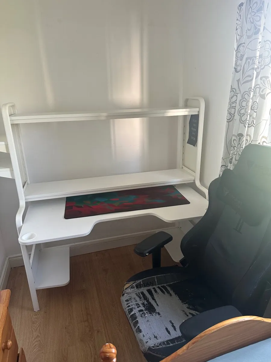 Desk - Image 1