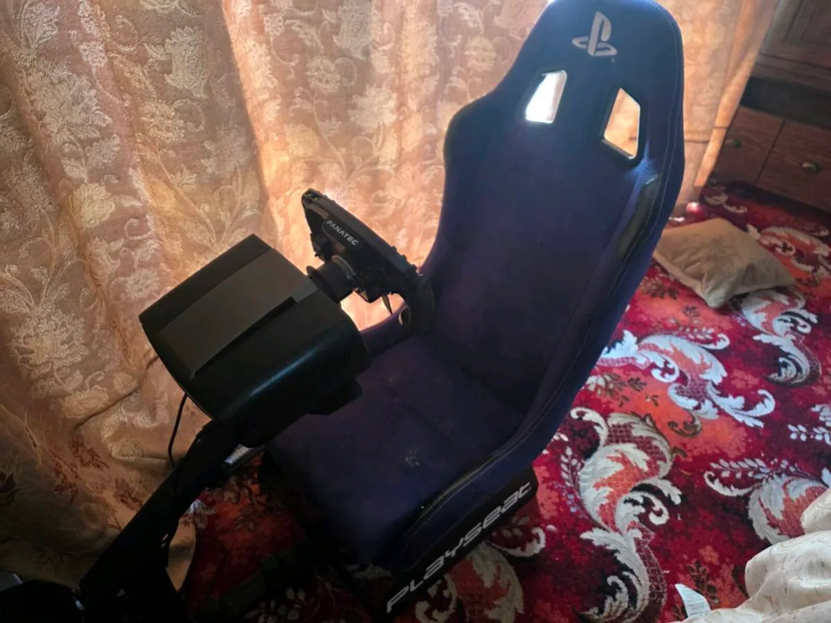 Fanatec CSL Elite, Pedals and Playseat. - Image 4