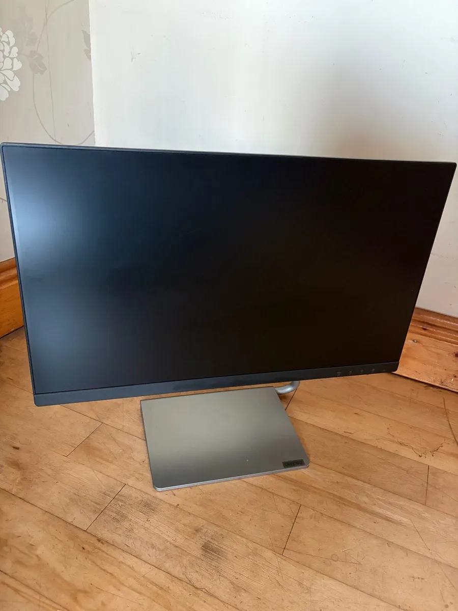 Lenovo Q24i-1L 23.8" Full HD Monitor - Image 1