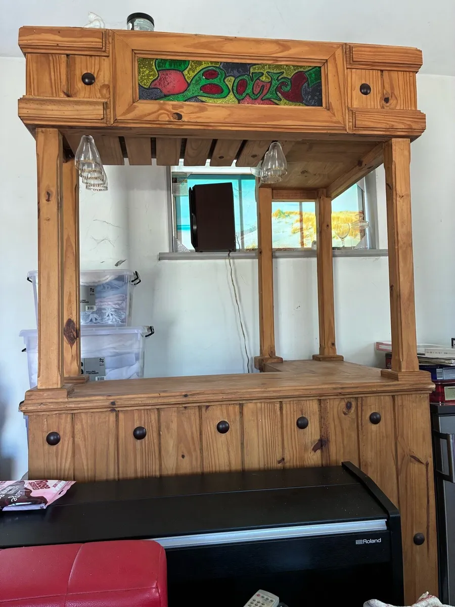 A house drinks bar - Image 2