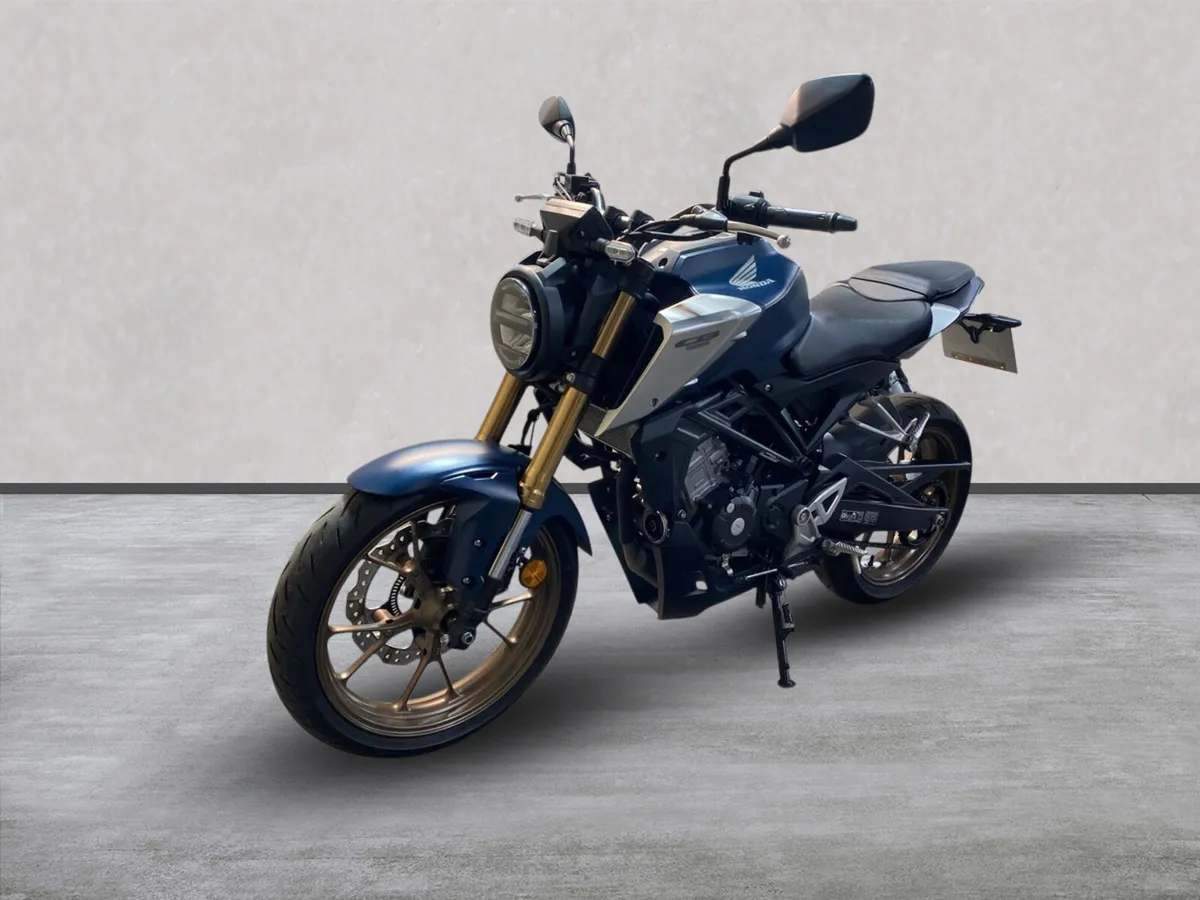 Honda CB 125R with 2012 Miles, NI Registered - Image 4