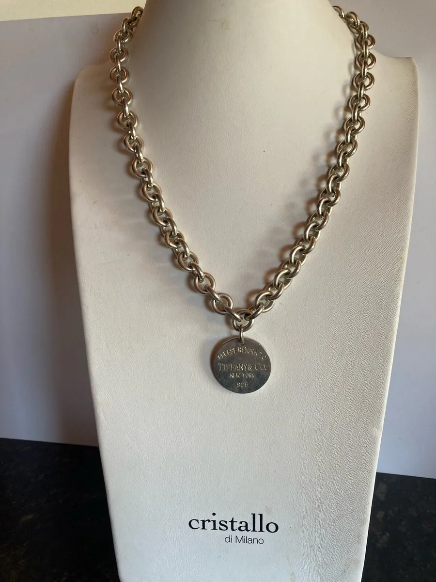 Tiffany & Co heavy silver chain and pendant - Image 1