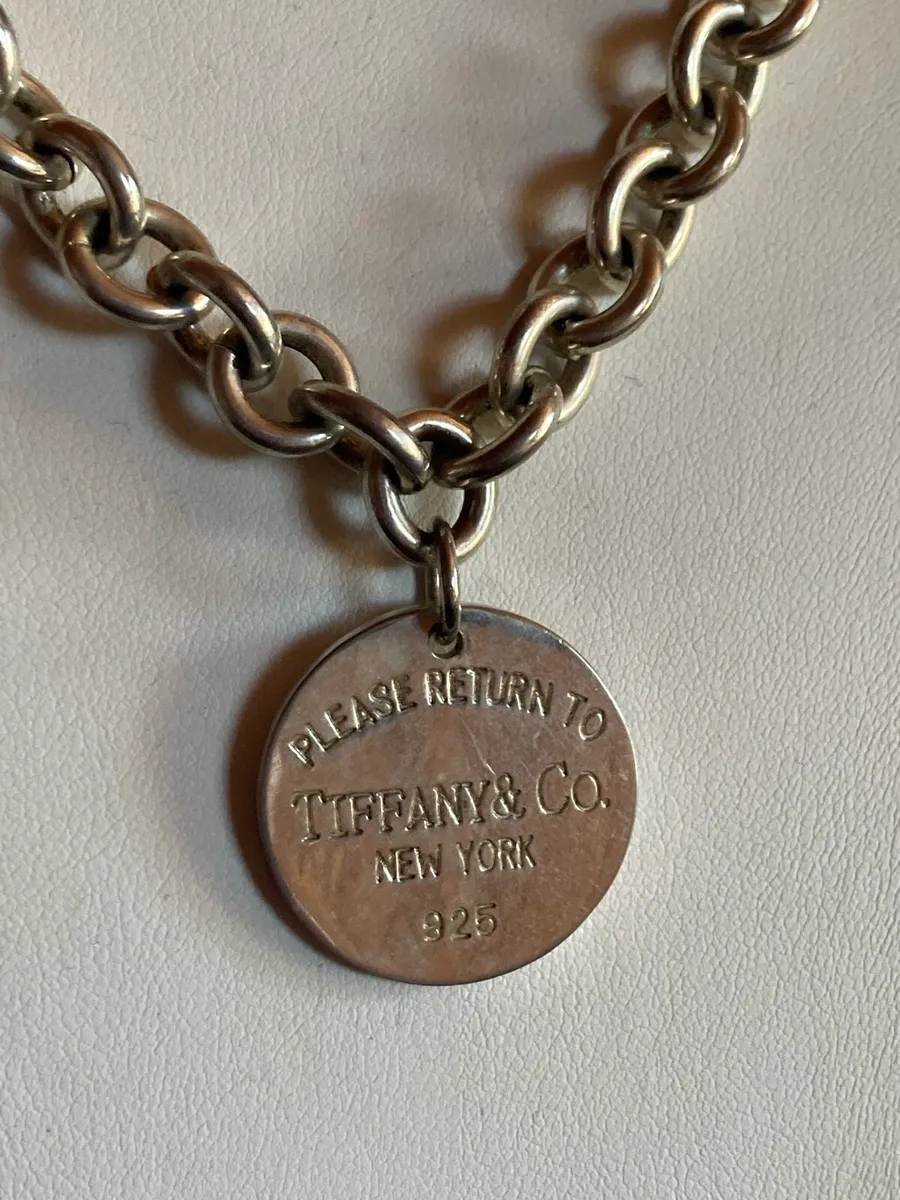 Tiffany & Co heavy silver chain and pendant - Image 2