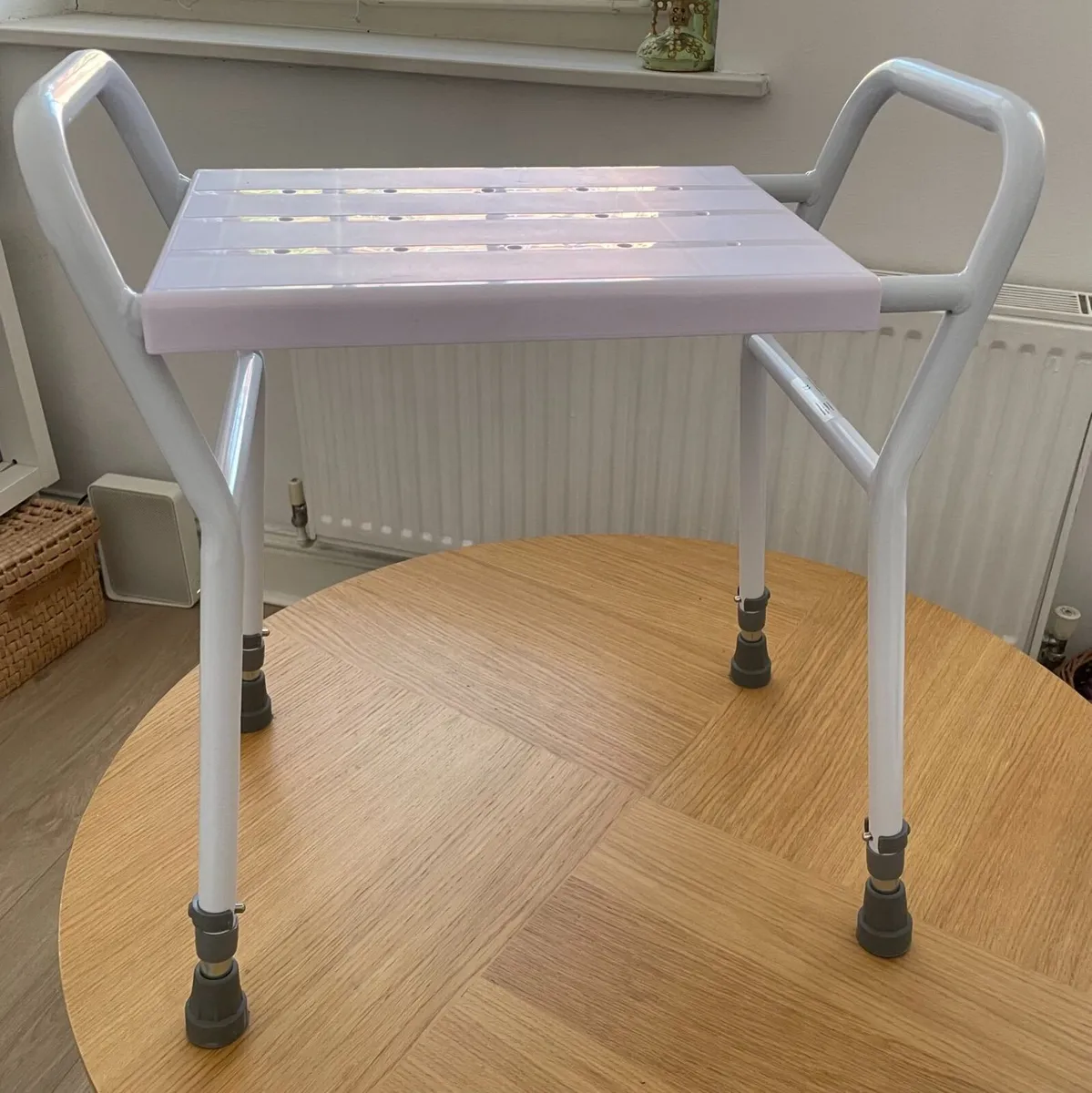 Shower Stool with armrests - Image 4