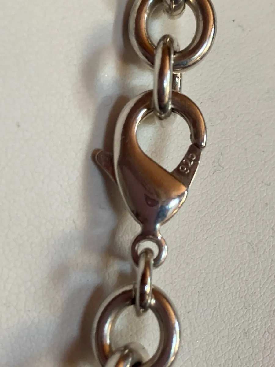 Tiffany & Co heavy silver chain and pendant - Image 4