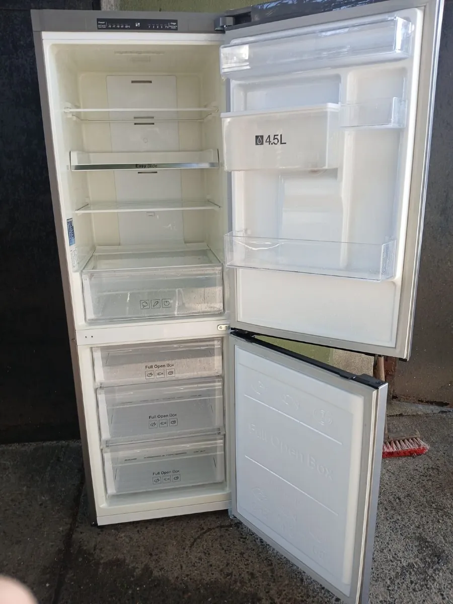 6 MOUNTH OLD FRIDGE AND FREEZER - Image 2