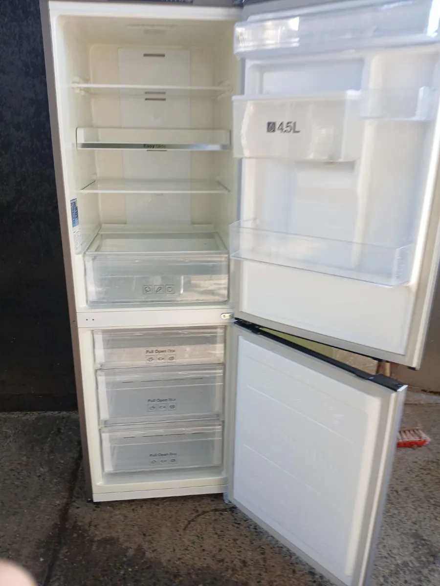 6 MOUNTH OLD FRIDGE AND FREEZER - Image 3