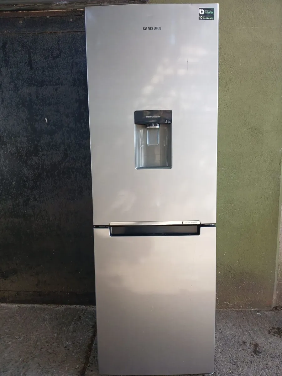 6 MOUNTH OLD FRIDGE AND FREEZER - Image 4