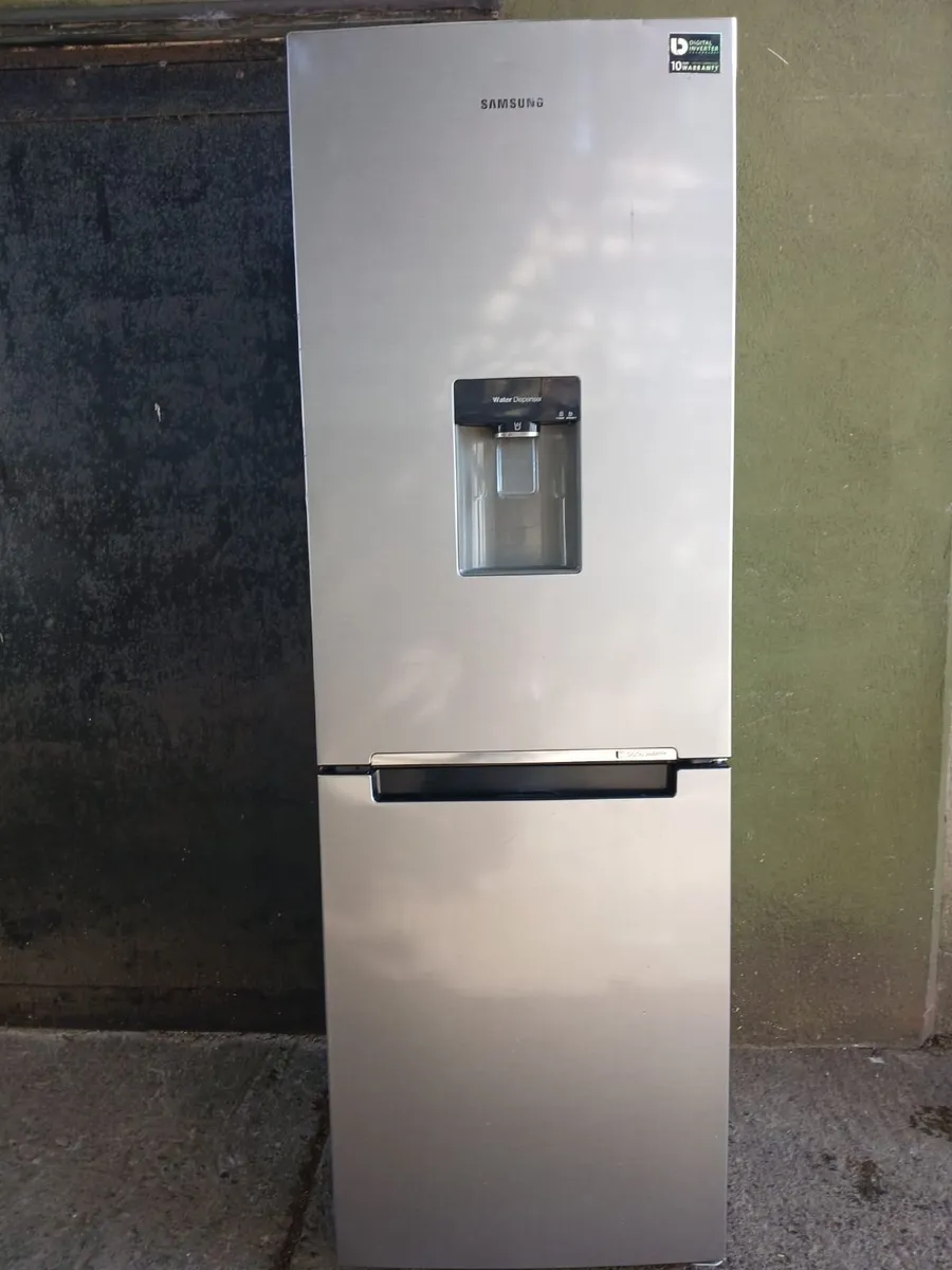 6 MOUNTH OLD FRIDGE AND FREEZER - Image 1