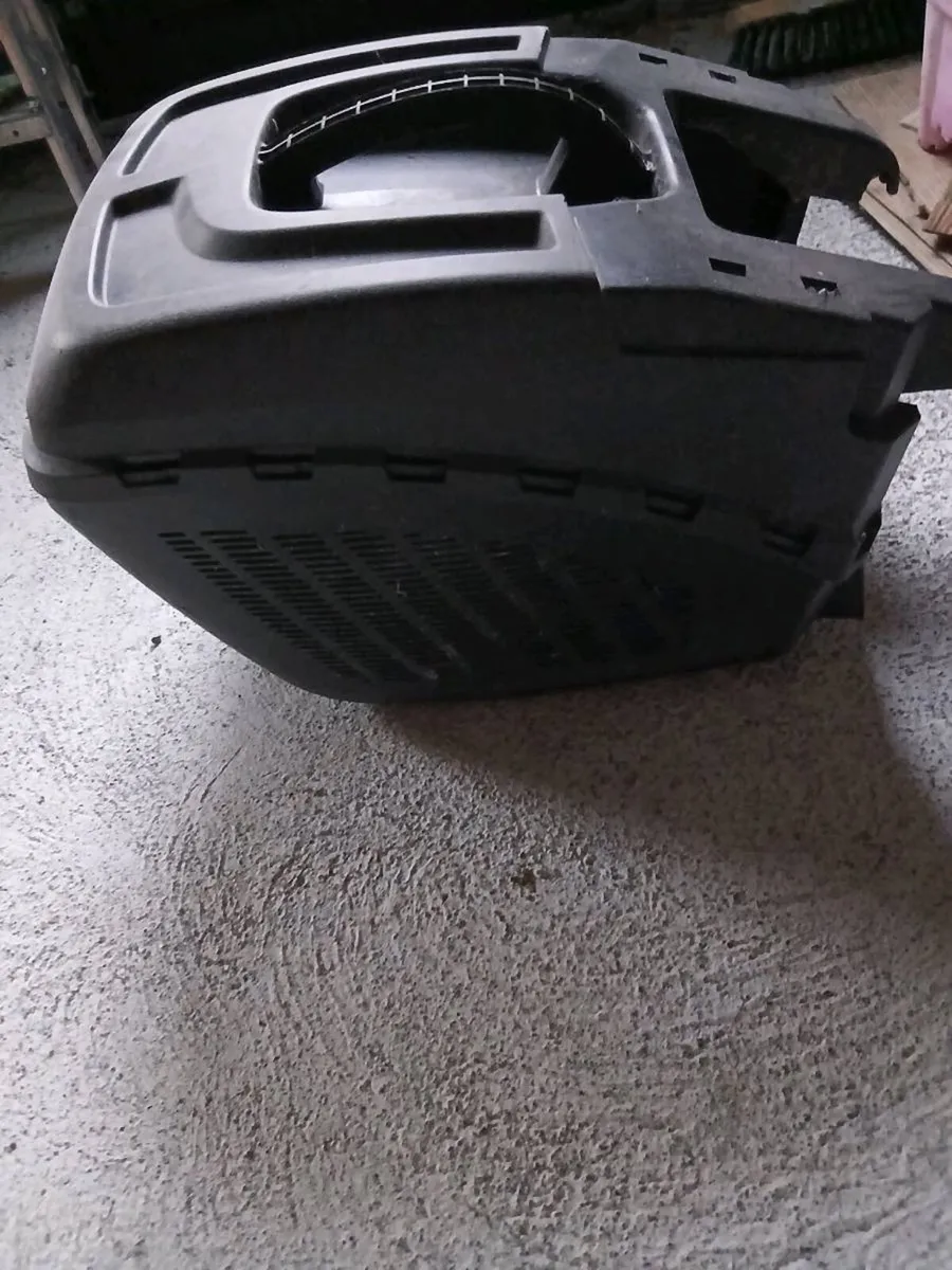 Grass Box - Image 1