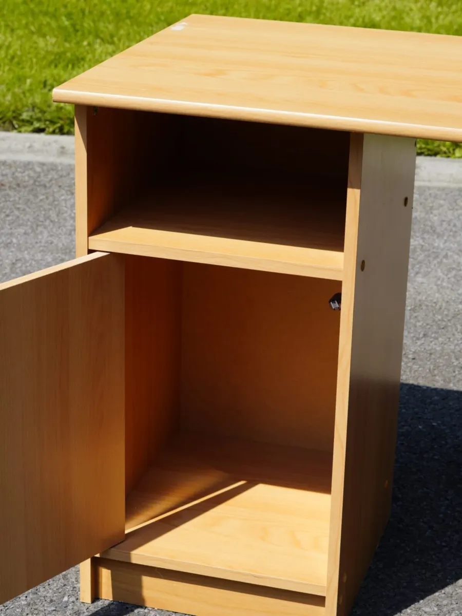 Desk - Image 1