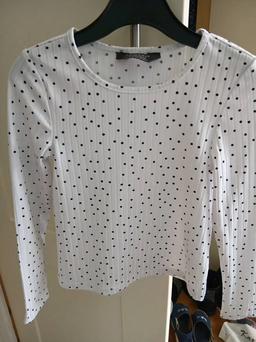 Very Large Bundle of Girls Clothes 4 to 6 yrs - Image 3