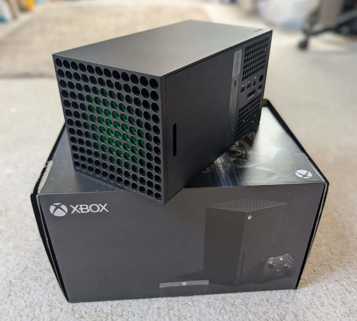 Xbox Series X - Image 1