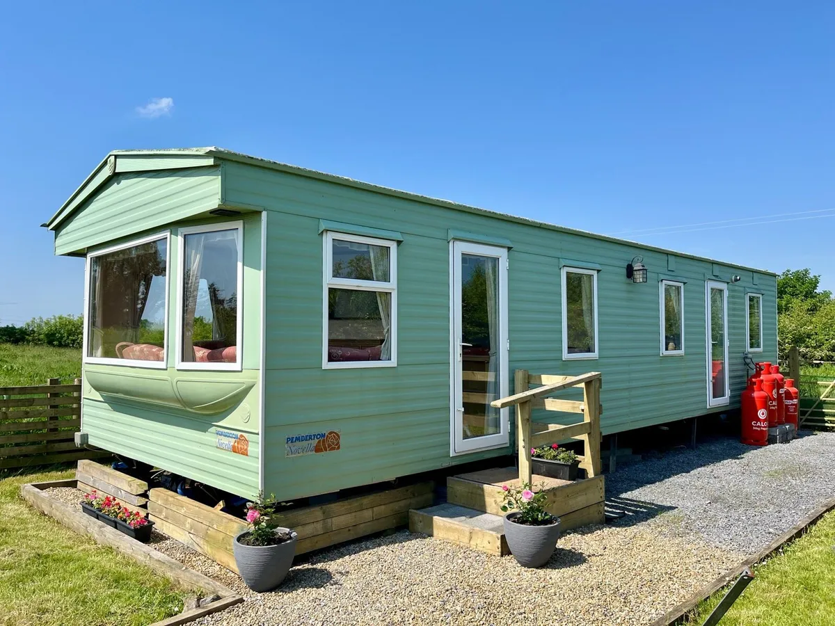 Mobile Home - Pemberton Novella - Image 2