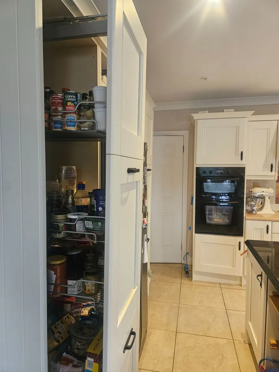 Kitchen units for sale - Image 2