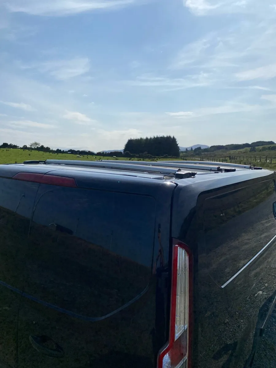 Ford Transit Custom Limited - Image 4