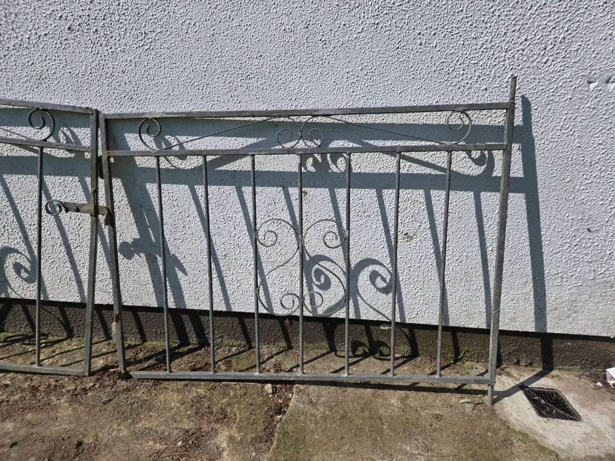Gates - Image 3