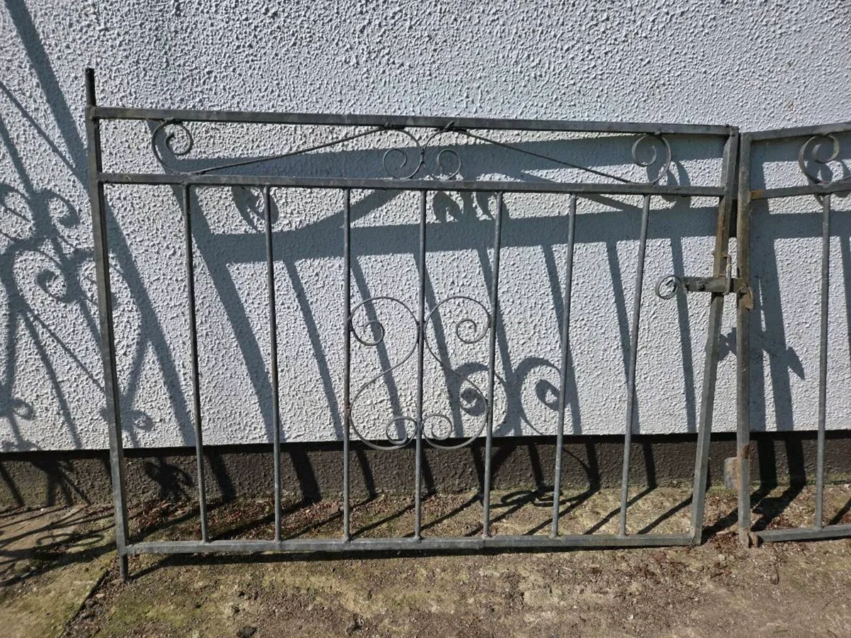 Gates - Image 2