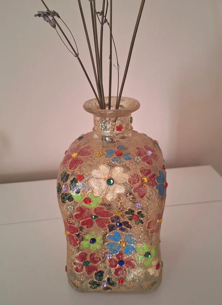 ​Hand-Painted Floral Decorative Bottle - Image 4