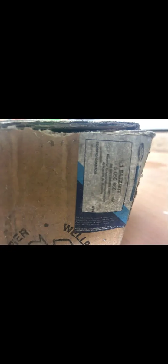 Escort & Granada R/S side skirts - Image 2