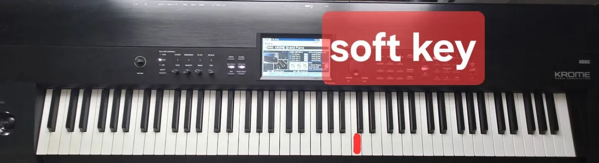 Korg Krome 88 key - Image 1