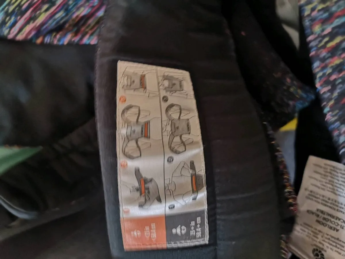 Ergobaby Aerloom baby carrier - Image 4