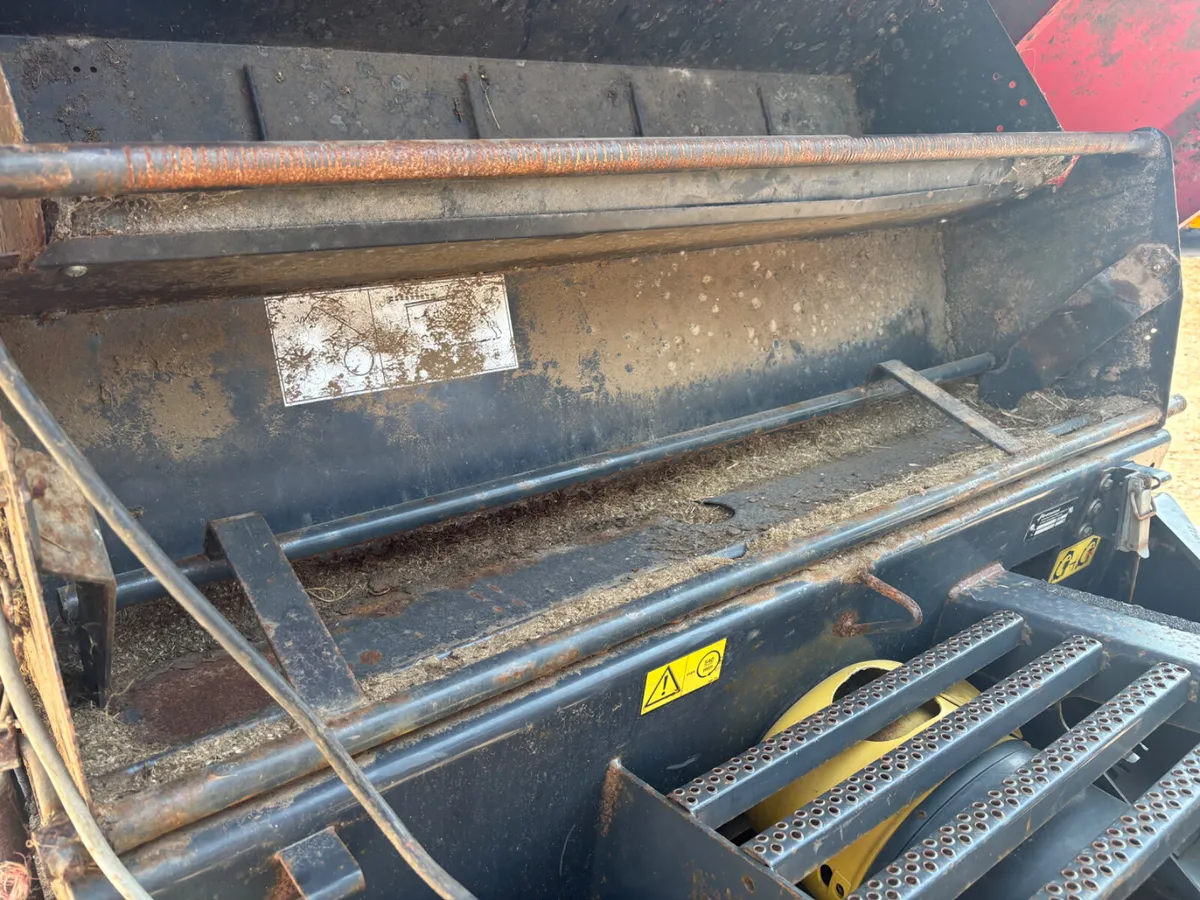 Vicon rf121 round baler - Image 4