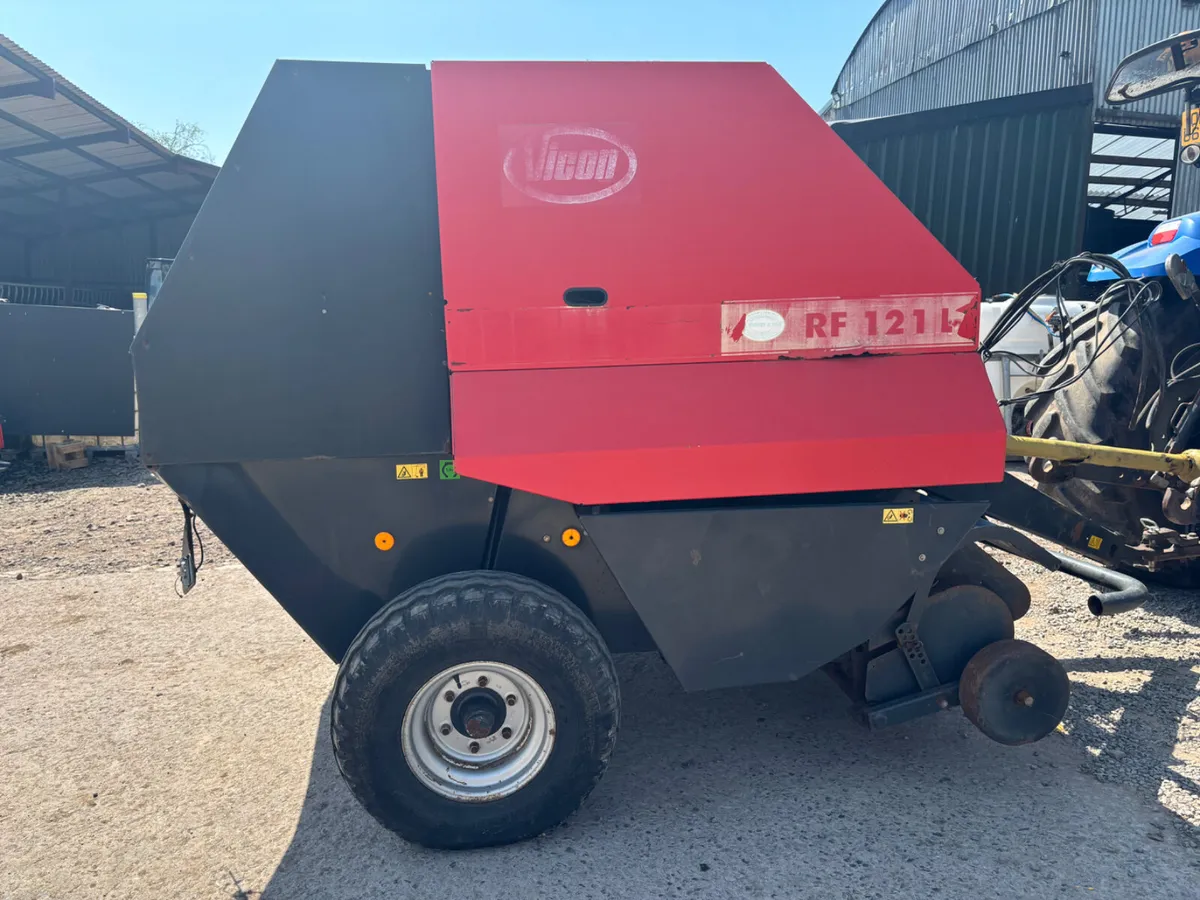 Vicon rf121 round baler - Image 1