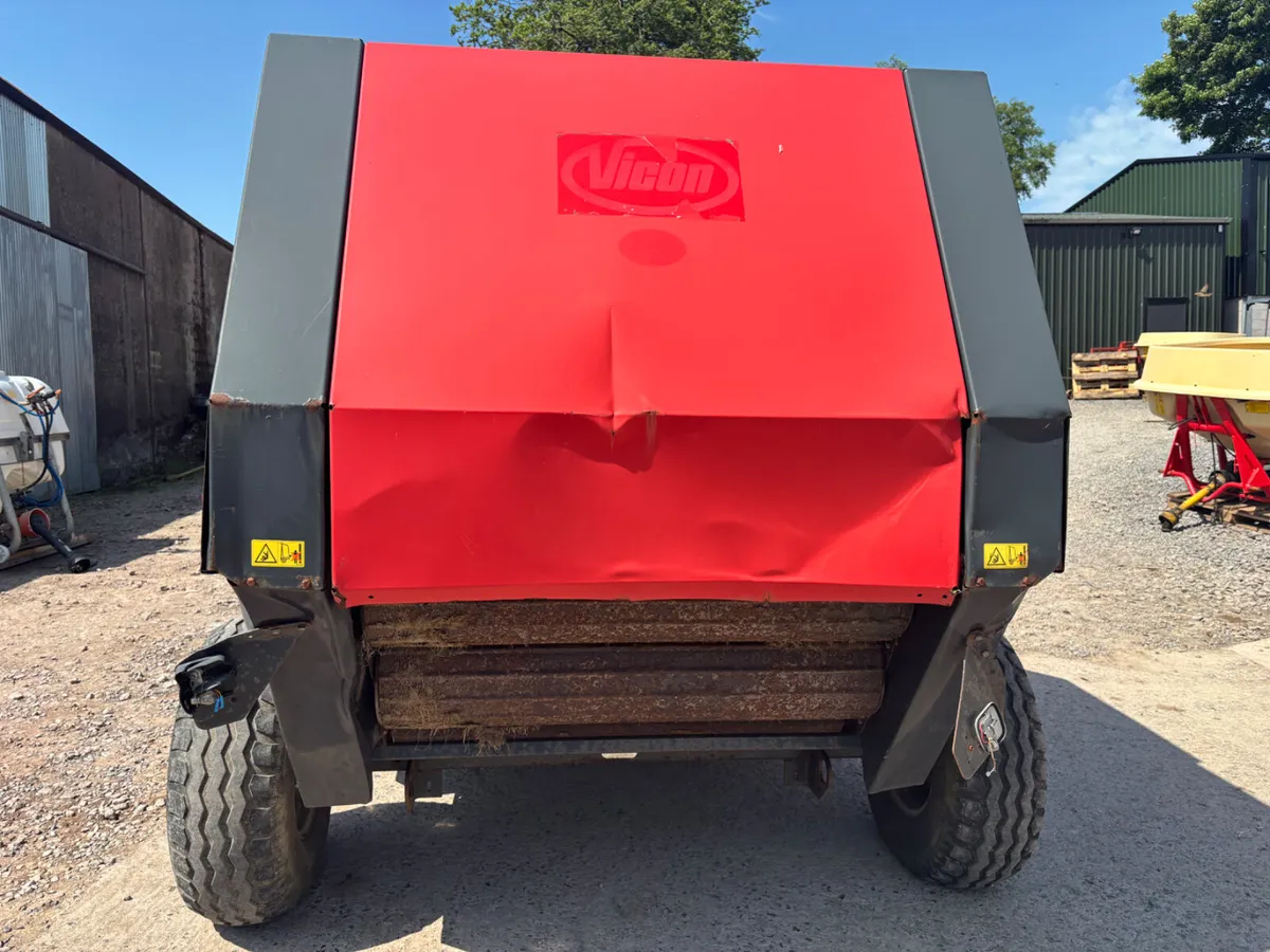 Vicon rf121 round baler - Image 2