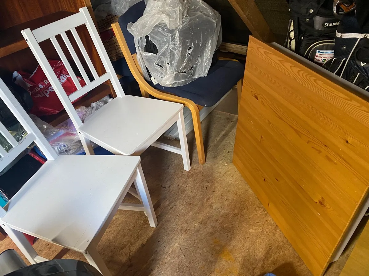 Table and 2 chairs