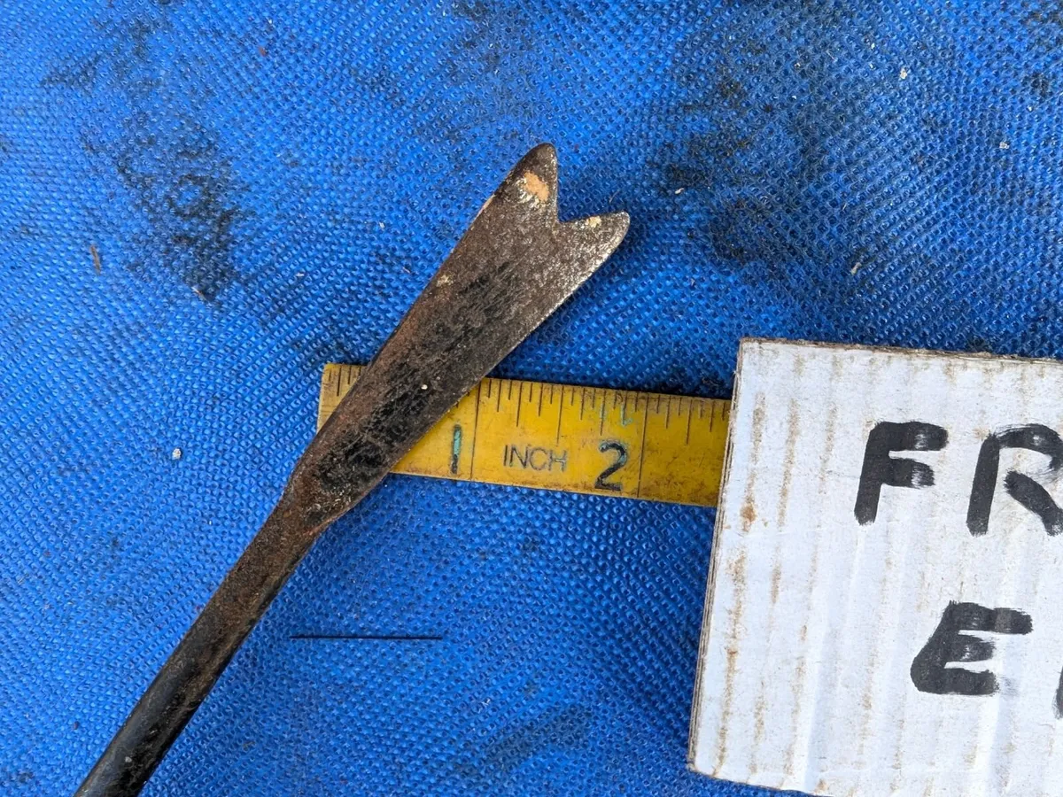 3 Gardeners Tools - Image 4