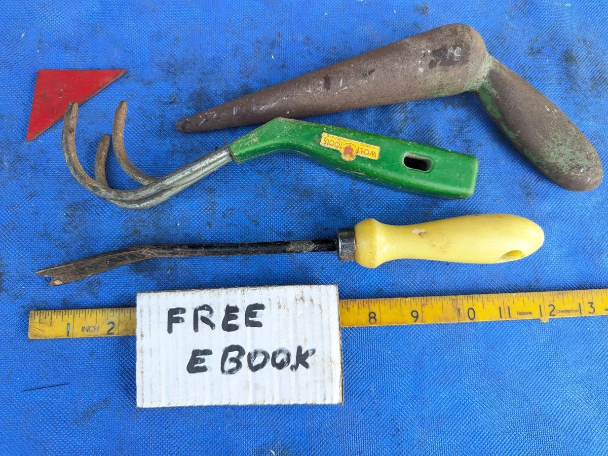 3 Gardeners Tools - Image 1
