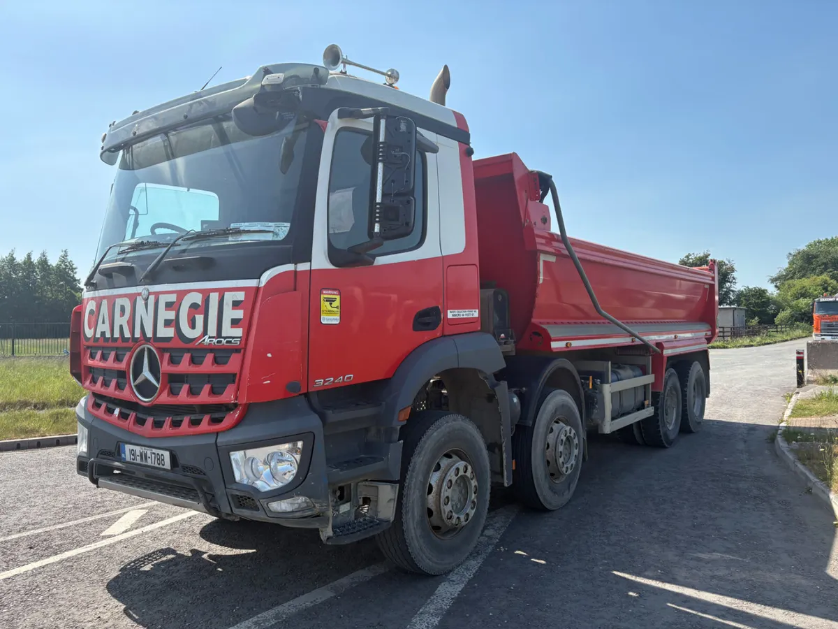 Mercedes Arocs Tipper - Image 3