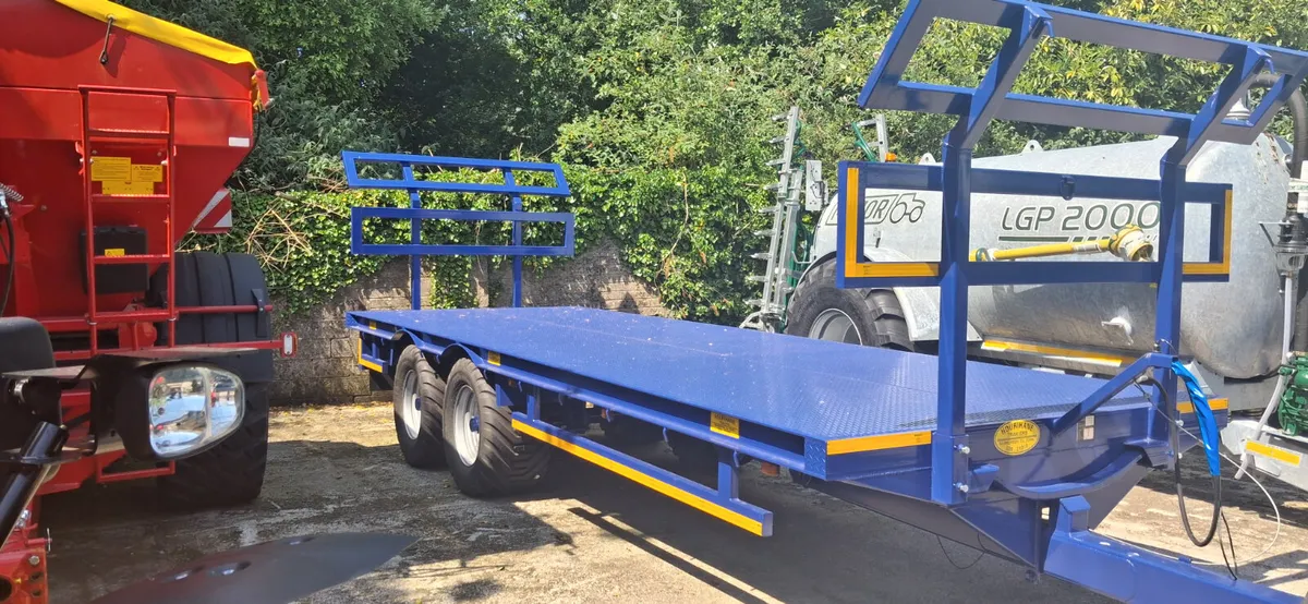Bale trailer - Image 2