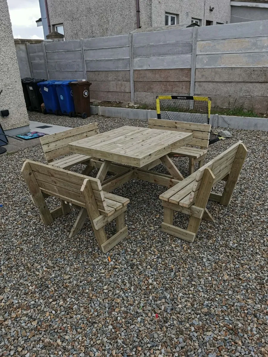 Garden furniture - Image 1