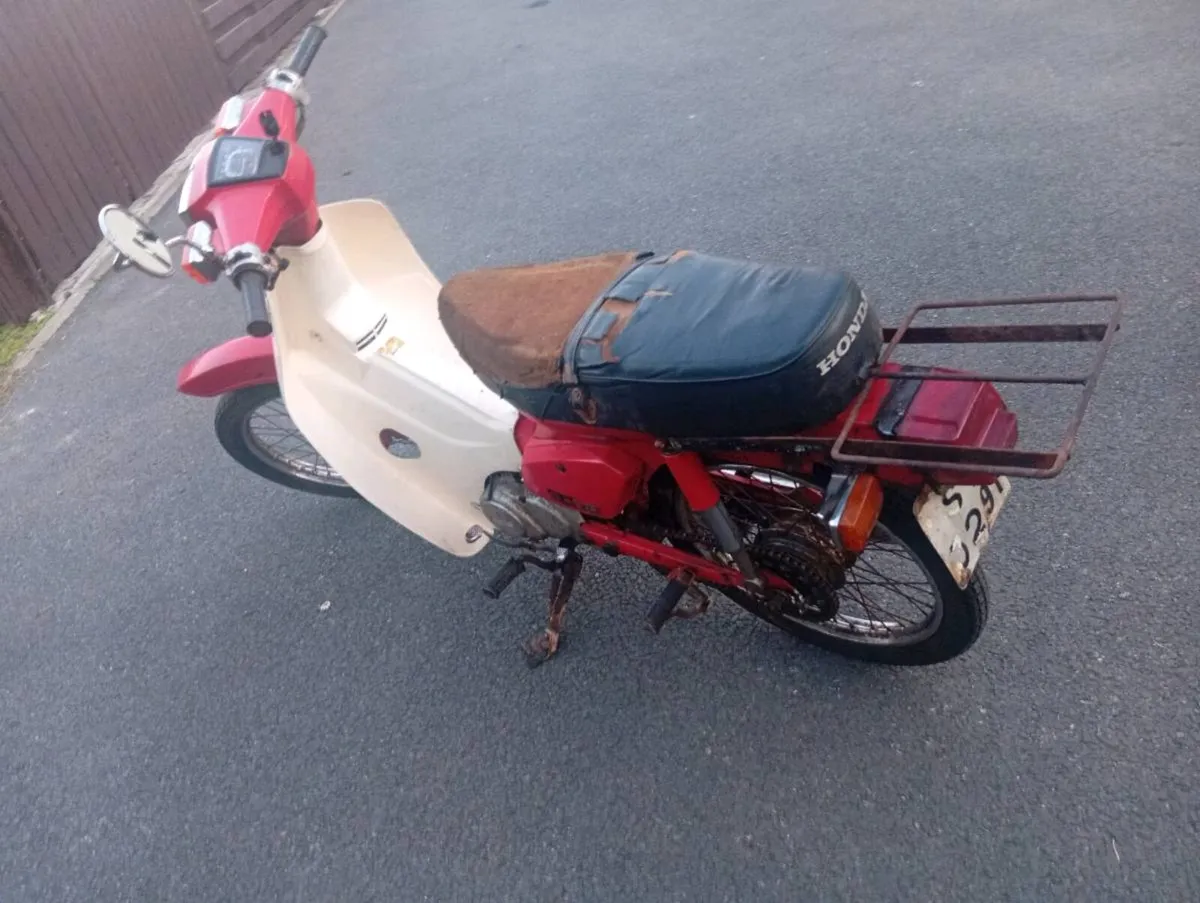 Honda  70 - Image 2