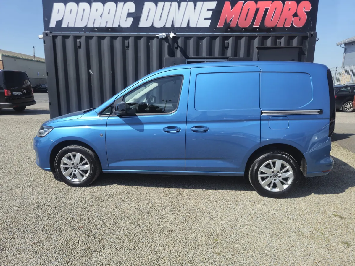 22 Volkswagen Caddy Edition (HIGHLINE) - Image 3