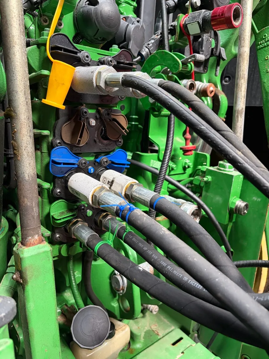 6155R John Deere  as New 1000 Hrs - Image 4