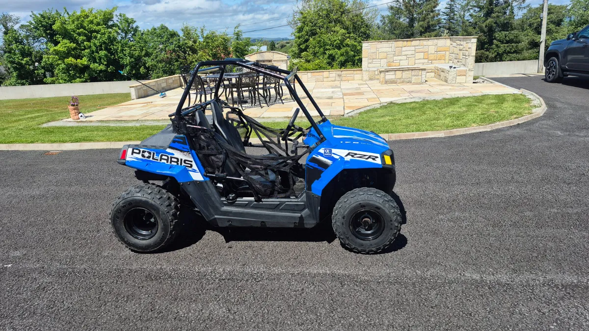 Polaris Razor 170 Petrol Buggy - Image 1
