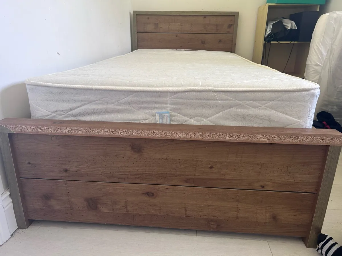 Single Bed - Image 2