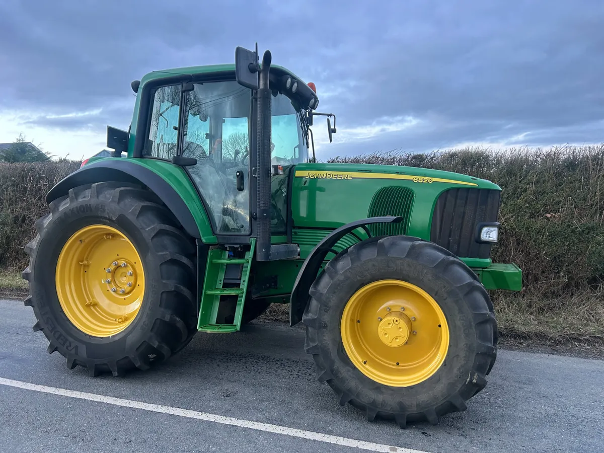 John Deere 6820. - Image 3