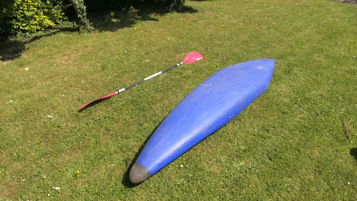 Canoe and Paddle - Image 3