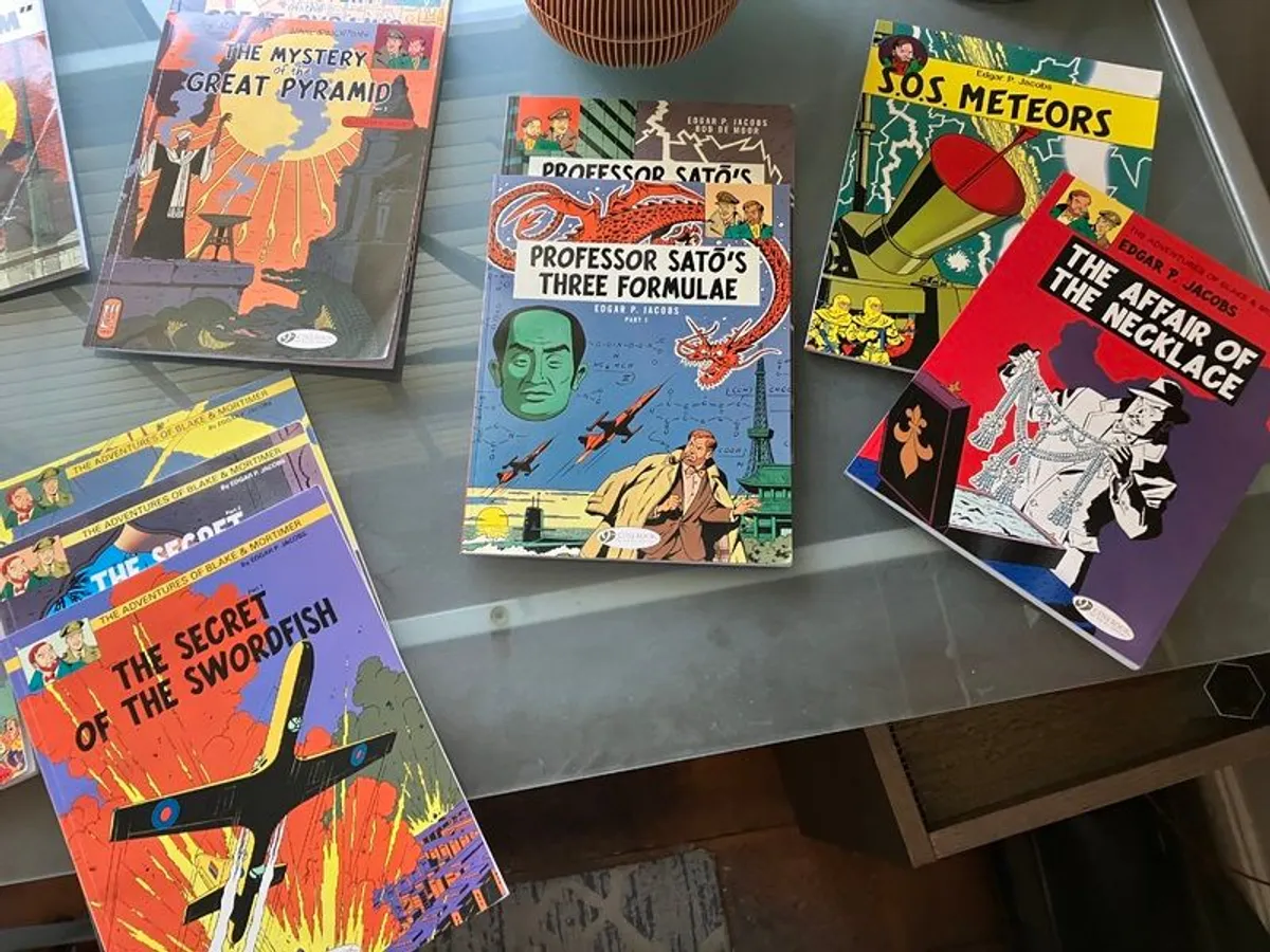 17 Comics: Blake & Mortimer + Spirou (English) - Image 2